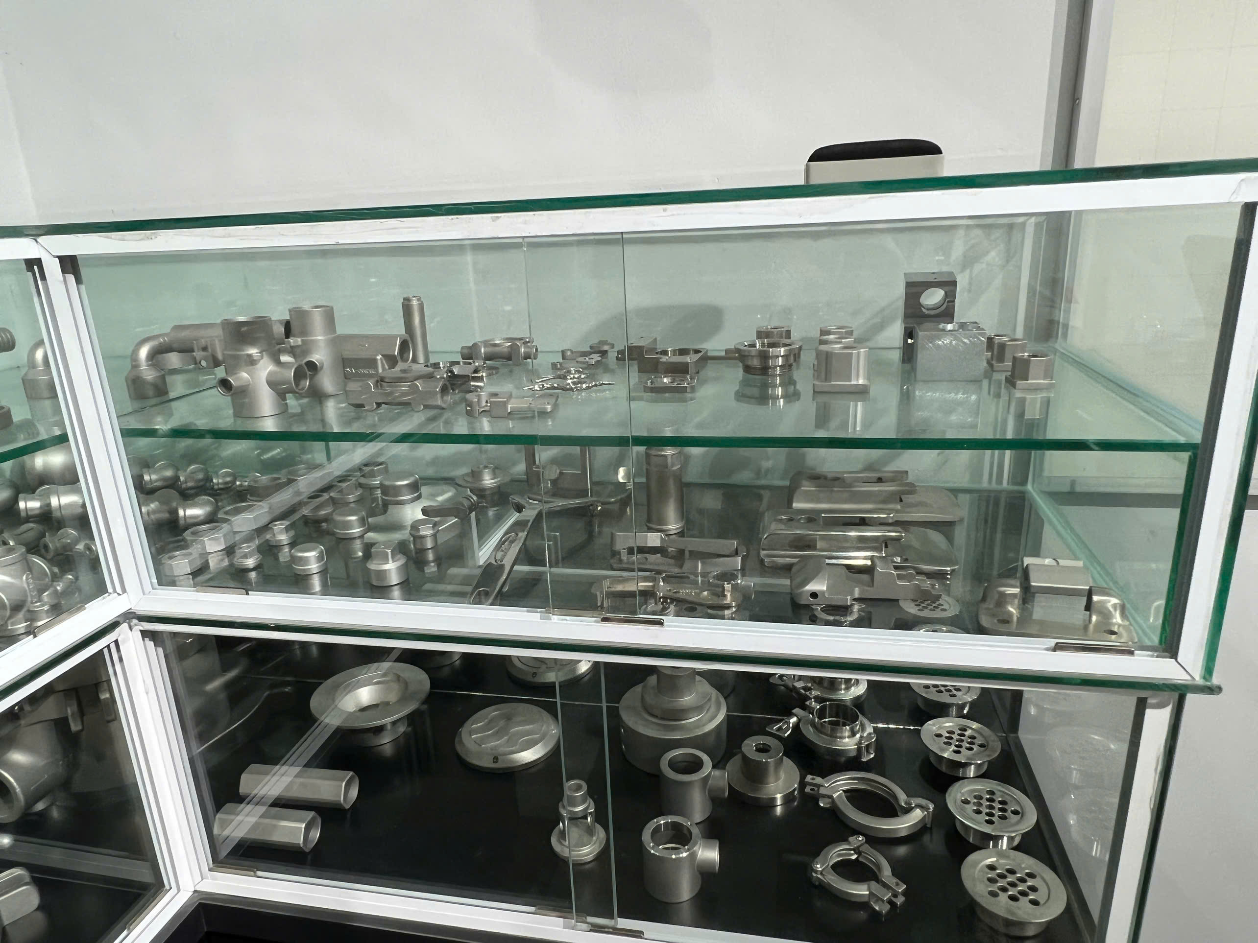 Samples shelf 8.jpg